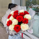 Дуо-букет из белых и красных эквадорских роз 60см